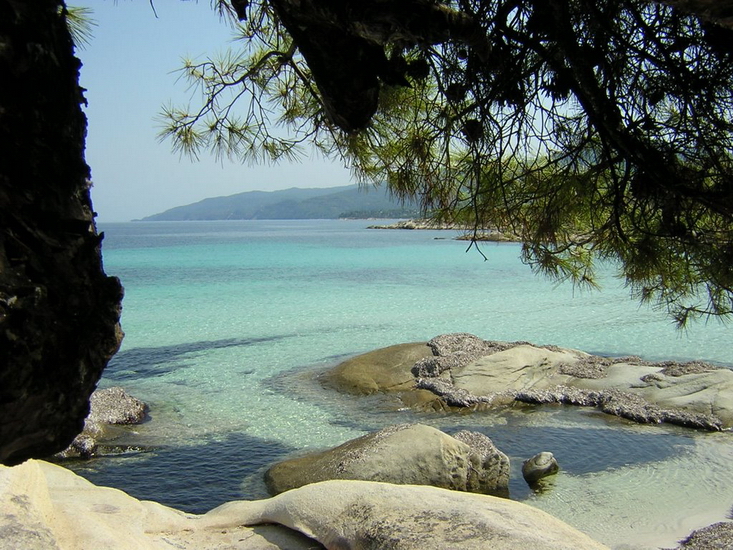  Mirsini plaža, Diaporos 